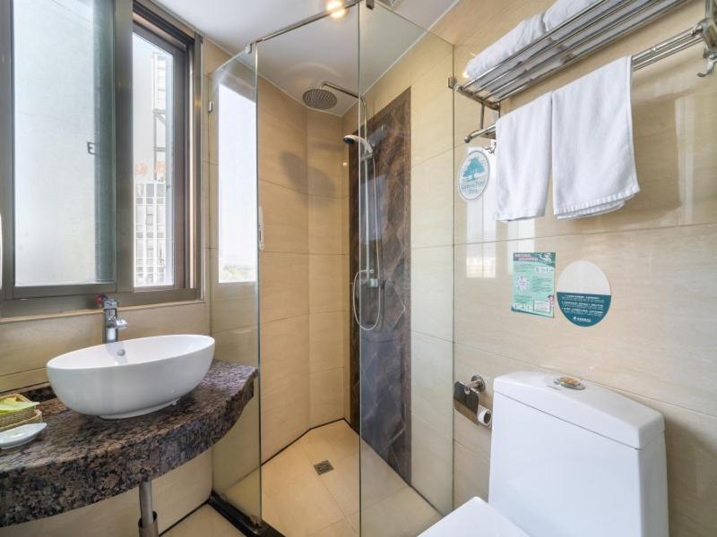 Greentree Inn Yiwu International Trade City Hotel エクステリア 写真