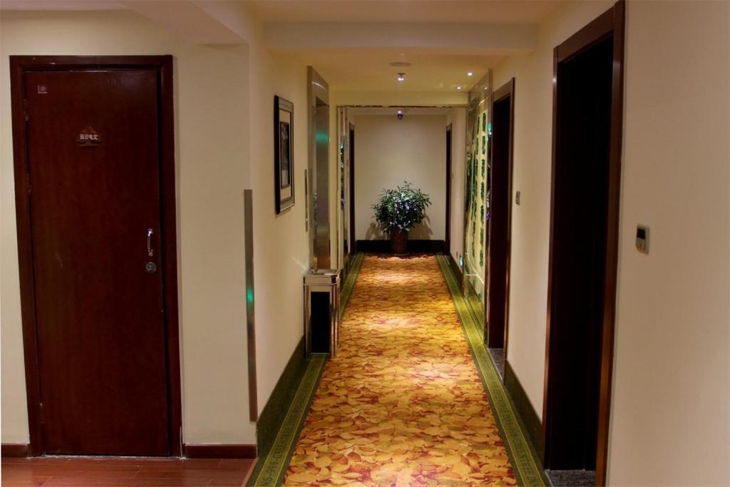 Greentree Inn Yiwu International Trade City Hotel エクステリア 写真